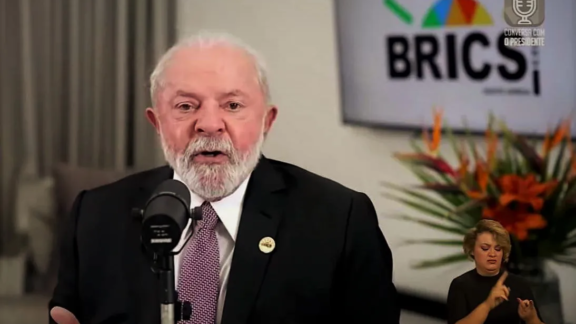 Lula propone una nueva moneda para comerciar y un banco del BRICS que sea más grande que el FMI image-96