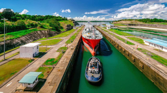 Altos tiempos de espera para los buques en el Canal de Panamá image1-4