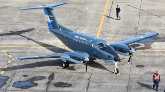 La Armada incorpora el segundo Beechcraft TC-12B Hurón Image