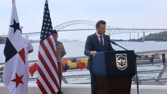 Pete Hegseth en Panamá: "Recuperaremos el Canal de la influencia china" Image