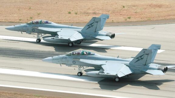 EE.UU. aprueba la venta de equipo militar para los F/A-18F de Australia, por un valor de USD 2.000 millones RAAF