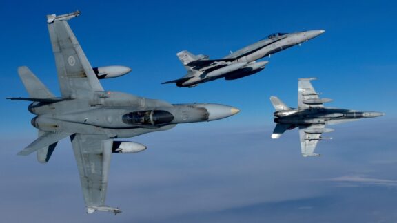 Estados Unidos autorizó una venta de armamento aéreo a Canadá por un valor estimado de USD 2.600 millones Image